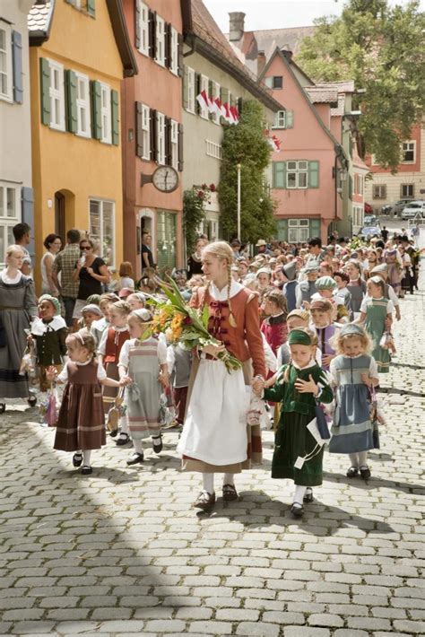 Kinderzeche Dinkelsbühl 2021 Historic festival Bavaria Tourism