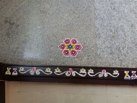 Pin By Sonali Ghadge On Rangoli Designs Simple Diwali Rangoli Side