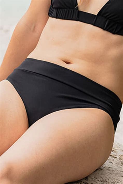Bikini Hose Aus ECONYL Onlineshop Mode GREEN SHIRTS