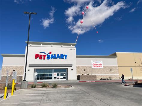 PetSmart hosts grand opening for its newest location | KTSM 9 News