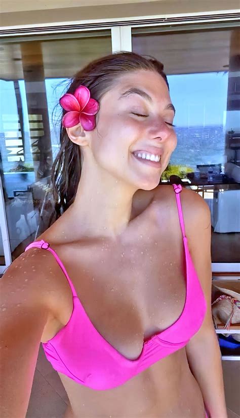 Kira Kosarin Nude Leaked Hot Pics And Porn Video Scandal Planet