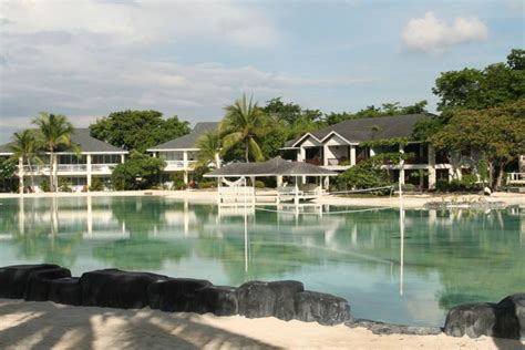 PLANTATION BAY RESORT AND SPA - Cebu