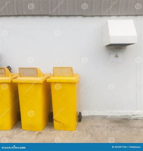 Yellow trash can stock photo. Image of yellow, reuse - 265397736