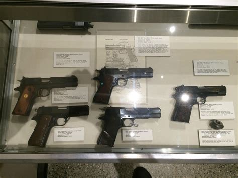 Colt Firearms Collection at the Museum of Connecticut : guns