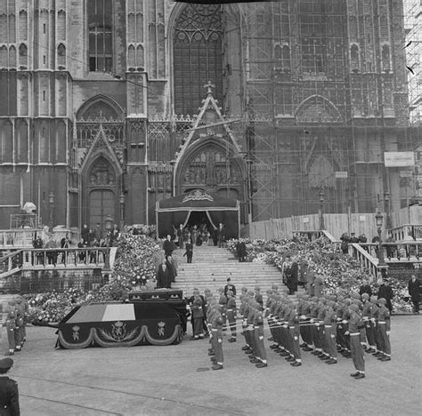 Begrafenis van Koningin Elizabeth van België te Brussel het stoffelijk