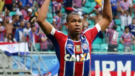 Recuperado De Les O Rodrig O Fica Disposi O Do Bahia E Fala Sobre