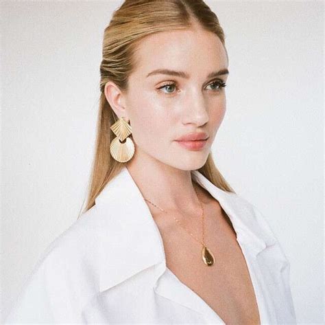 Celeb Approved Ways Of Nailing Statement Earrings