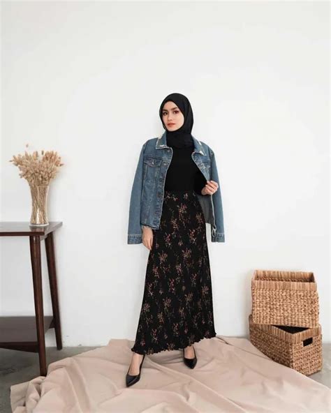 Inspirasi Ootd Jaket Jeans Yang Cocok Untuk Hijabers