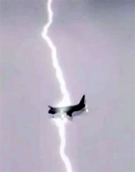 Terror At 2000ft Bolt Of Lightning Strikes Passenger Plane Mid Air In