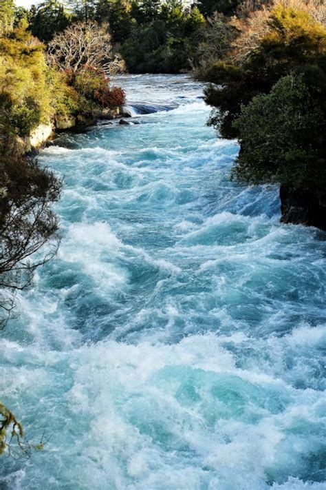 Huka Falls Walkway- from Spa Thermal Park to Huka Falls