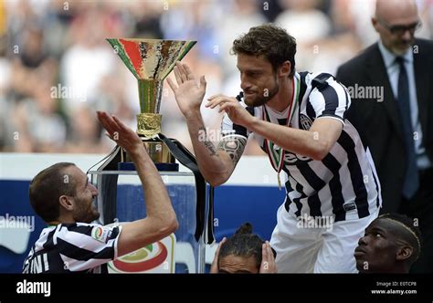 Giorgio Chiellini Trophy Hi Res Stock Photography And Images Alamy