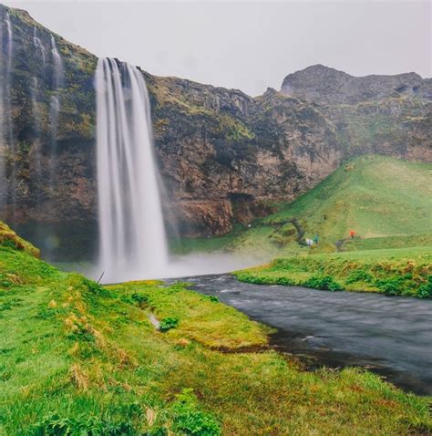 10 Best Fully Guided Tours in Iceland 2025/2026 - TourRadar