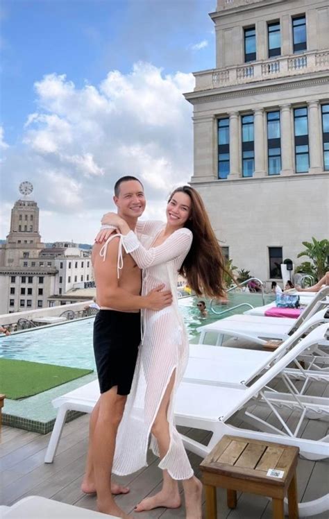 Hồ Ngọc Hà diện bikini gợi cảm tình tứ bên Kim Lý Lương Thanh khoe vóc dáng nuột nà