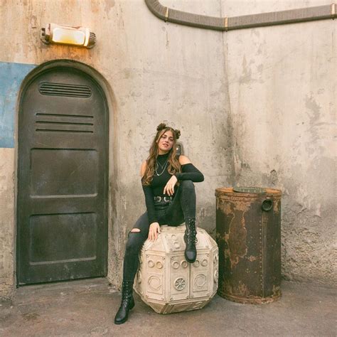 Batuu Babe R HotGirlsAtDisneyland