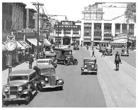 Main Street, Flushing Queens New York - 1930s — Old NYC Photos