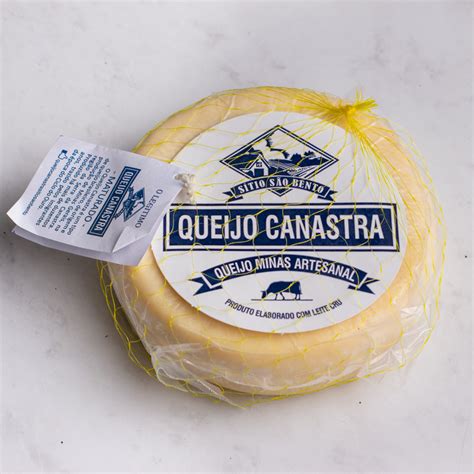 Queijo da Canastra Curado 700g aprox Sítio Nova Vida Produtos