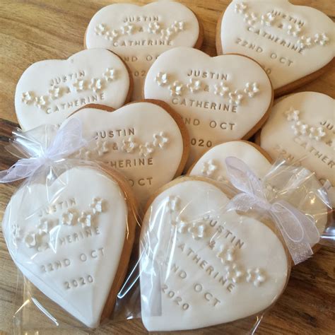 10 Personalised Wedding Favour Heart Iced Biscuits Any Etsy Uk