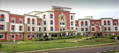 CSVTU Bhilai: Courses, Fees, Admission, Cutoff, Facilities