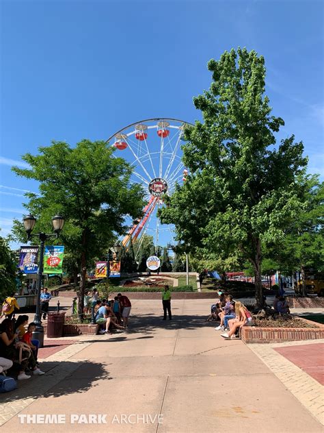 Big Wheel at Elitch Gardens | Theme Park Archive