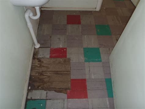 How To Recognize Asbestos Floor Tiles