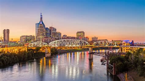 Downtown - Nashville Neighborhood Guide | AptAmigo