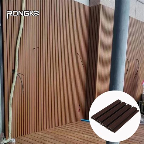 Latest Products Waterproof Outdoor Wood Grain Wall Cladding Exterior