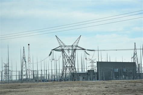 HVDC converter stations market: strong growth predicted to 2023