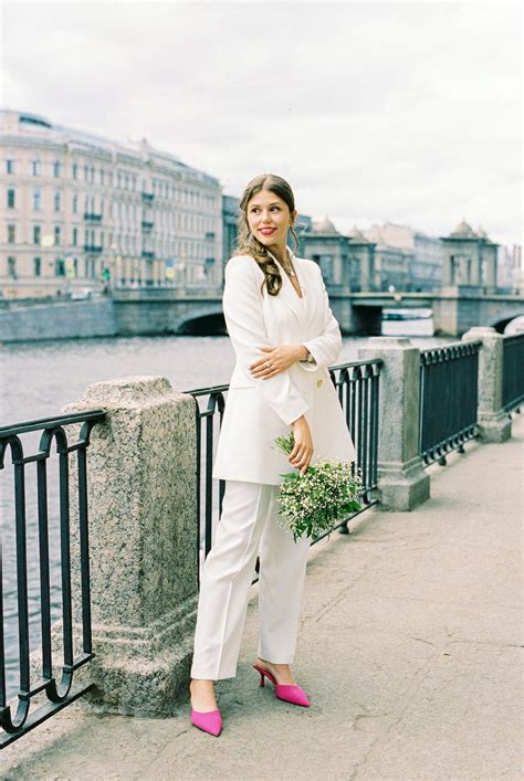 Female wedding suits 60 photos - Astyledwedding.com