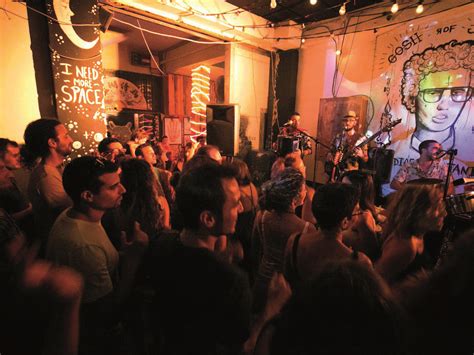 Tel Aviv nightlife - party all night long at these DJ spun clubs