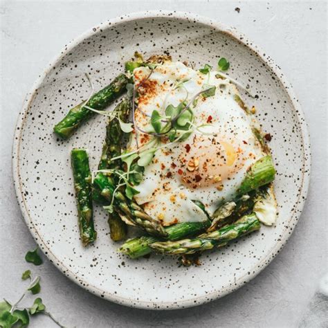 Skillet Asparagus and Eggs - Stem and Spoon