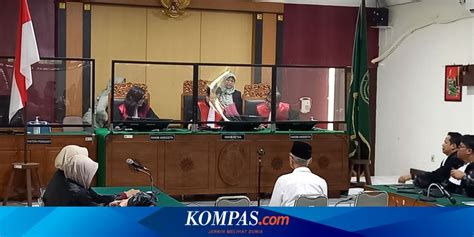 Kasus Mafia Tanah Kas Desa Mantan Kepala Dispertaru DIY Divonis 4