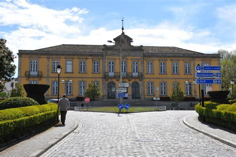 Vila De Moimenta Da Beira Na Internet Fotografias