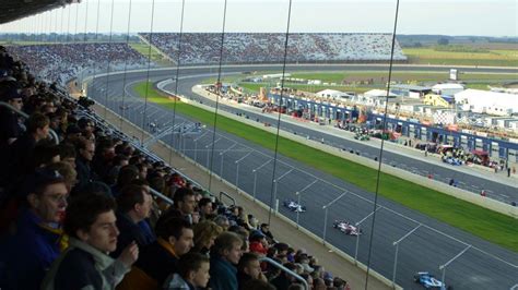 Rockingham Motor Speedway Corby Venue Hosts Final Race Bbc News