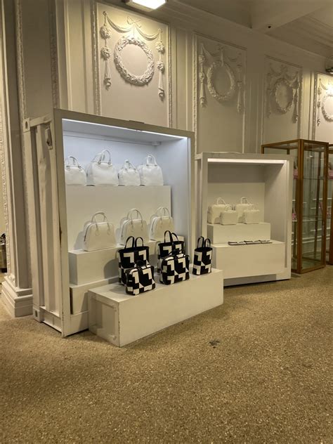 Digital authentication will secure the dover tiffany market forever 28