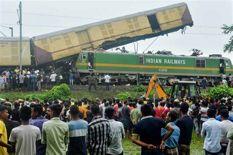 Eight killed in India train crash after driver misses signal | The Citizen