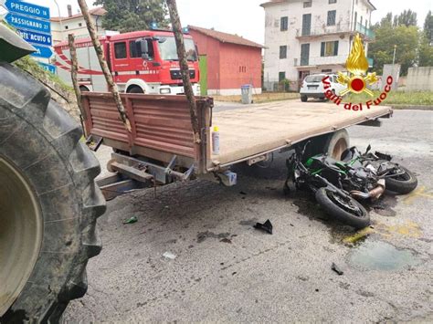 Grave Incidente A Umbertide Scontro Tra Moto E Trattore