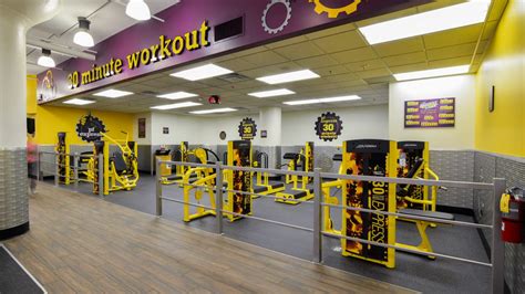 Gym In Washington Ivy City Dc 1406 Okie St Ne Planet Fitness