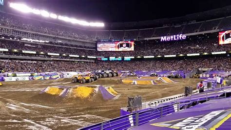 2016 Metlife Stadium Monster Jam Max D Jumping Over 6 Monster Trucks