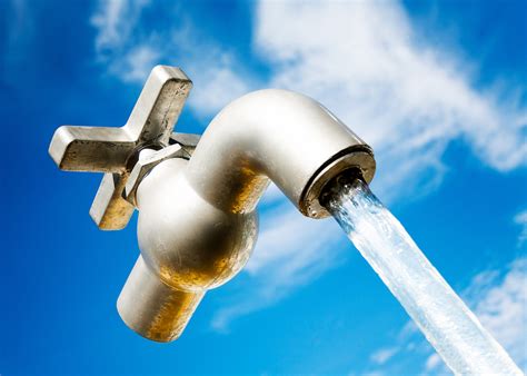 Cloudy drinking water puts people at increased risk for illness - Earth.com