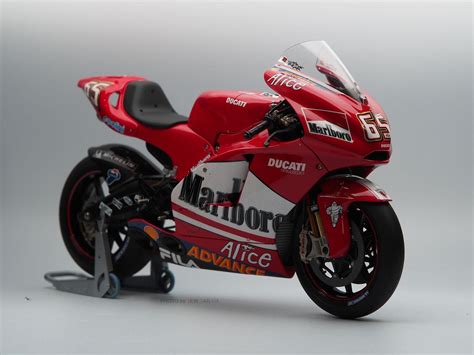 Ducati GP04 specs, performance data - FastestLaps.com