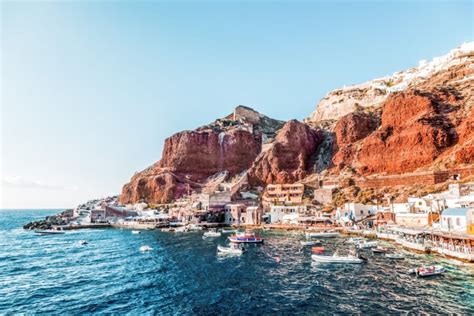 Guide To Santorini S Magical Amoudi Bay Cafes And Getaways