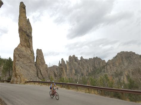 Badlands National Park Day Tour - Black Hills Tour Company