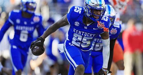 Where Kentucky Football Ranked In The 4 Team Cfp Era A Sea Of Blue