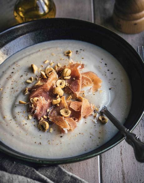 Soupe de céleri aux châtaignes À Lire