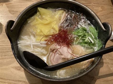 『鶏そば ワンタン』麺処そばじんのレビュー ラーメンデータベース