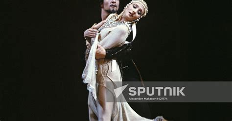 Natalya Bessmertnova And Irek Mukhamedov Performing On Stage Sputnik