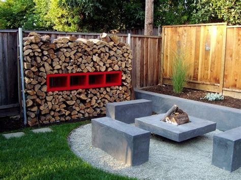 Small Backyard Fire Pit Ideas | FIREPLACE DESIGN IDEAS