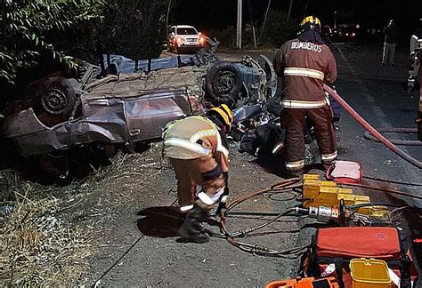 Un Fallecido En Yerbas Buenas Al Impactar Automovil Con Poste MauleHoy