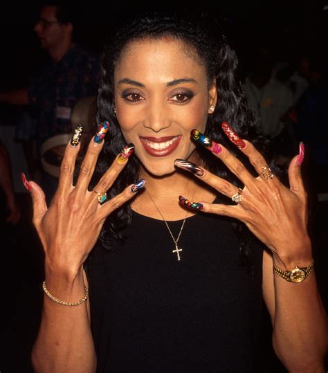 The 10 Best 90s Nail Trends That Need To Come Back Who What Wear