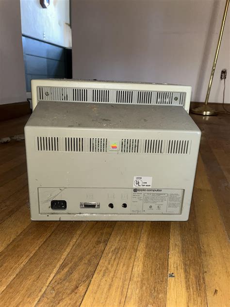 Dedicated to vintage Apple computers and products.